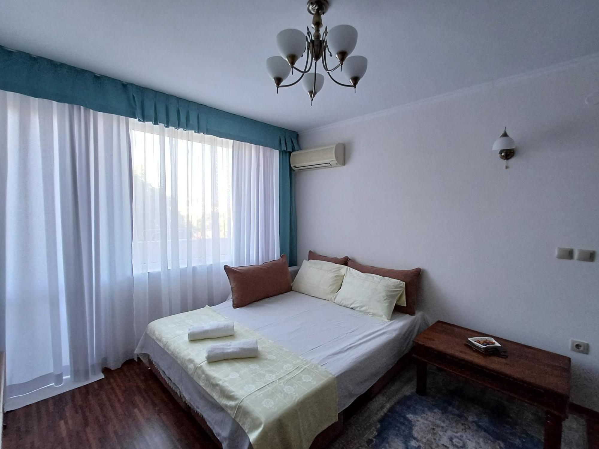 Wild Cherry Apartments Aziz Konstantin ve Elena Dış mekan fotoğraf